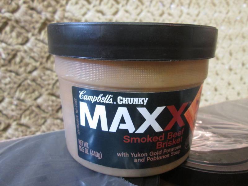 lot 245 image: Case of 8 Campbells Chunky Maxx Smo...