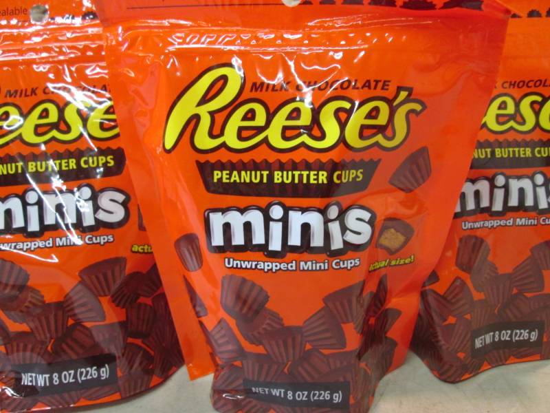 lot 259 image: 3 Bags of Reeses Peanut Butter Cup ...