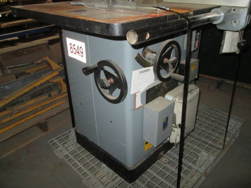 Delta Unisaw 10 tilting arbor tabl...