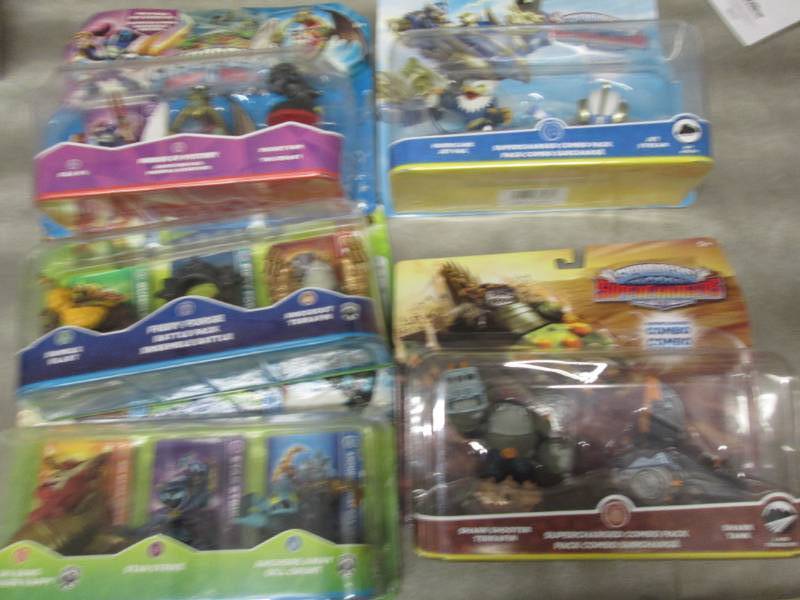 Lot of 5 Skylanders Combo packs...
