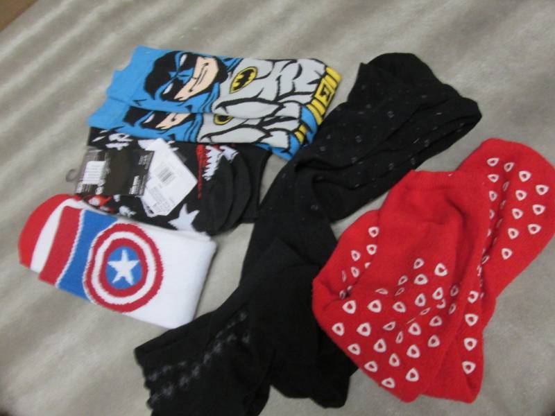 6 pr Assorted Socks...