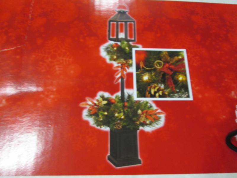 Home Accents Holiday 4 ft Lantern P...