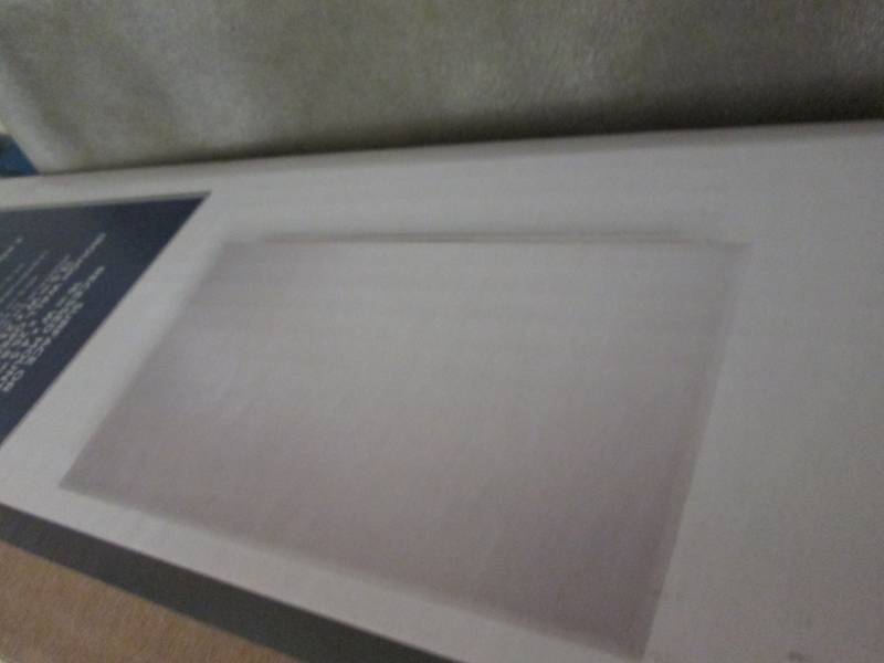 Glacier Bay 16 inch Beveled Medicin...