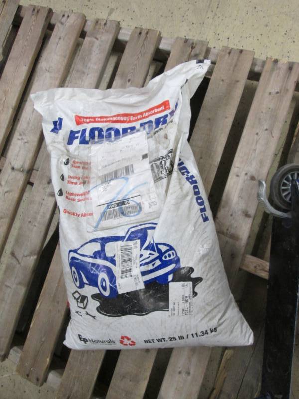 25 lb Bag Floor Dry...