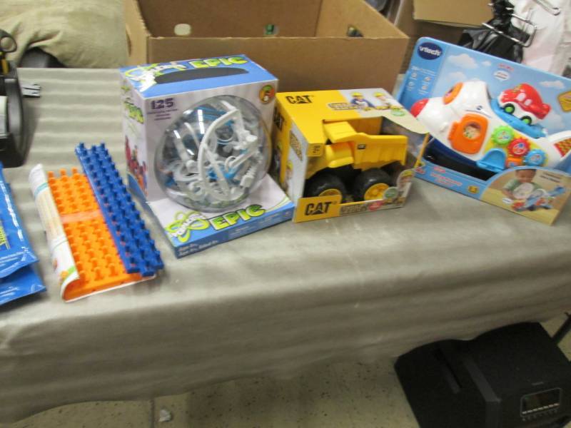 Vtech Airplane, Cat Dump Truck, Per...