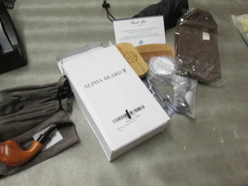 Beard Grooming Kit, 3 Pipes...