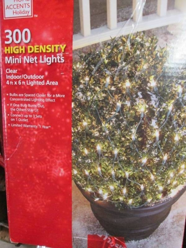 lot 63 image: 300 High Density Mini Net Lights (C...