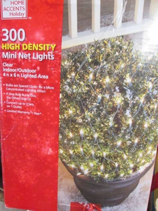 lot 64 image: 300 High Density Mini Net Lights (C...