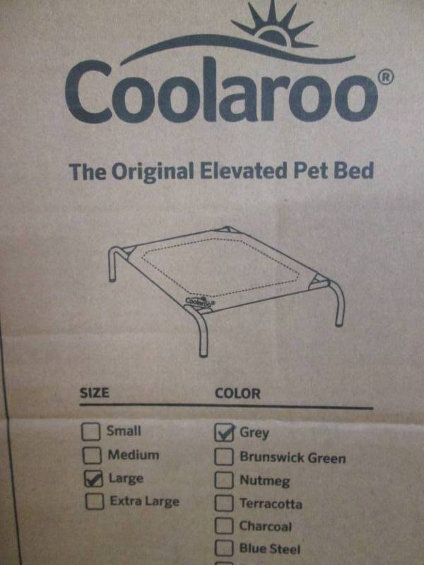 lot 69 image: Coolaroo Elevated Pet Cot IndoorOu...