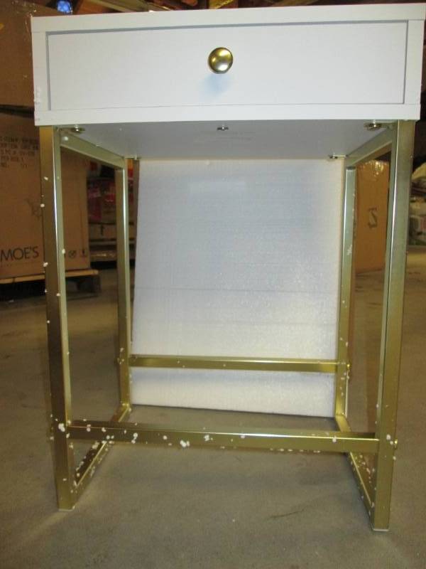lot 93 image: Safavieh Furniture 1 Drawer End Tab...