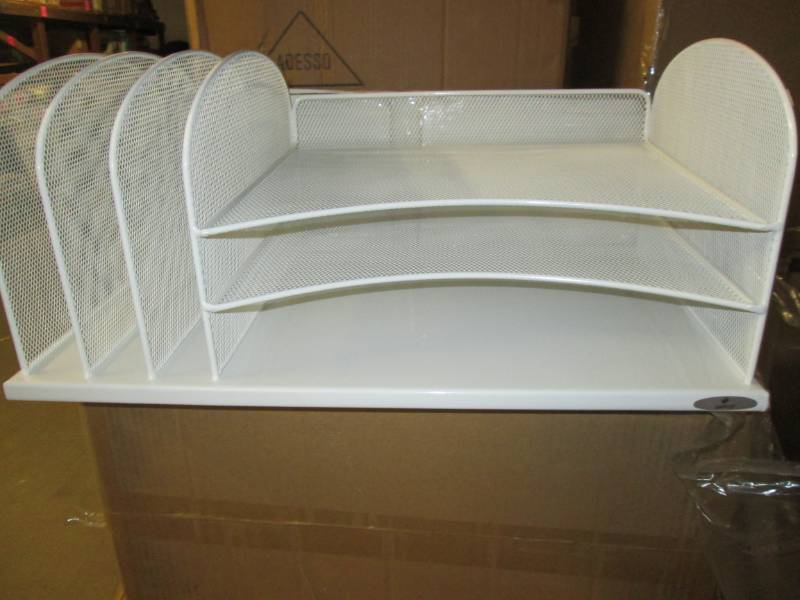 lot 95 image: Safco Onyx Mesh Desk Organizer (Whi...