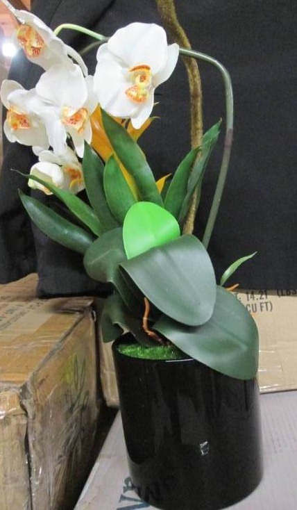 lot 202 image: Silk Orchid and Bromeliad Mixed Flo...