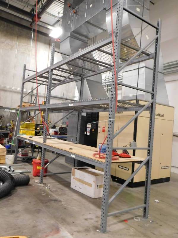 lot 8 image: Teardrop Pallet Racking #1