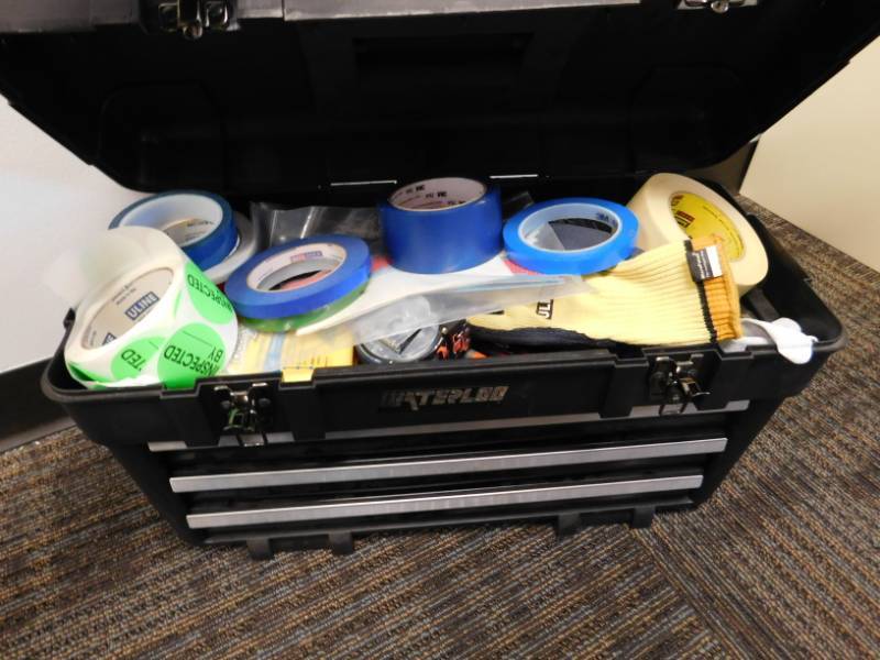 lot 30 image: Toolbox with Tools