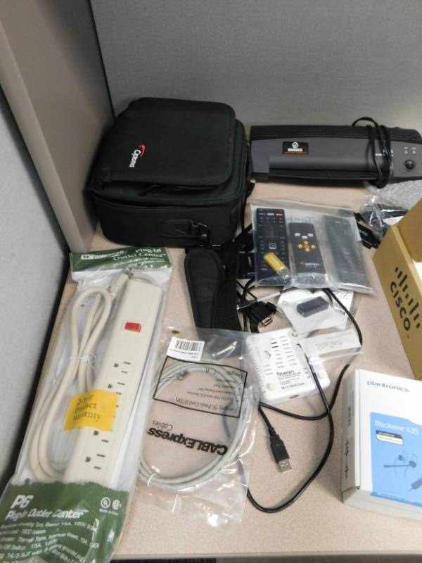 lot 41 image: Misc. Lot of Electronics