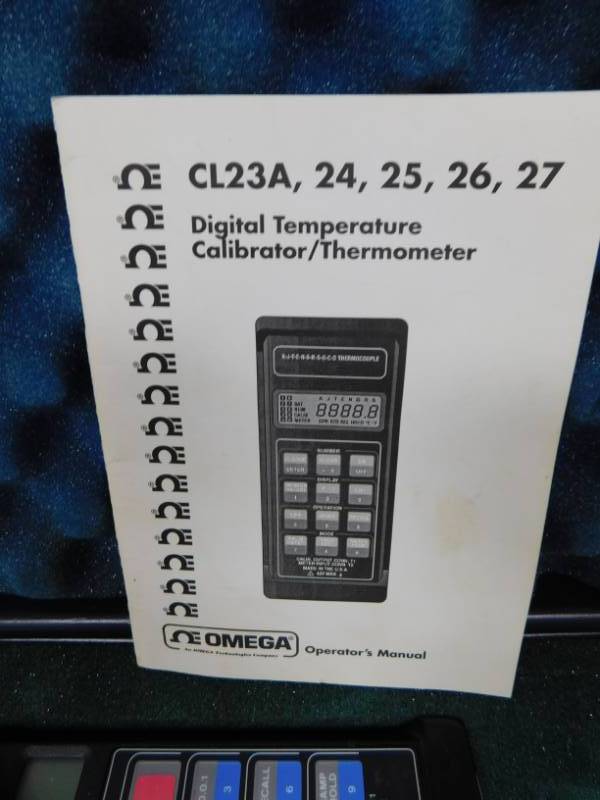 lot 70 image: Omega Digital Temp CalibratorThermometer