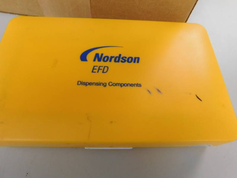 lot 75 image: Dispensing Component Bits