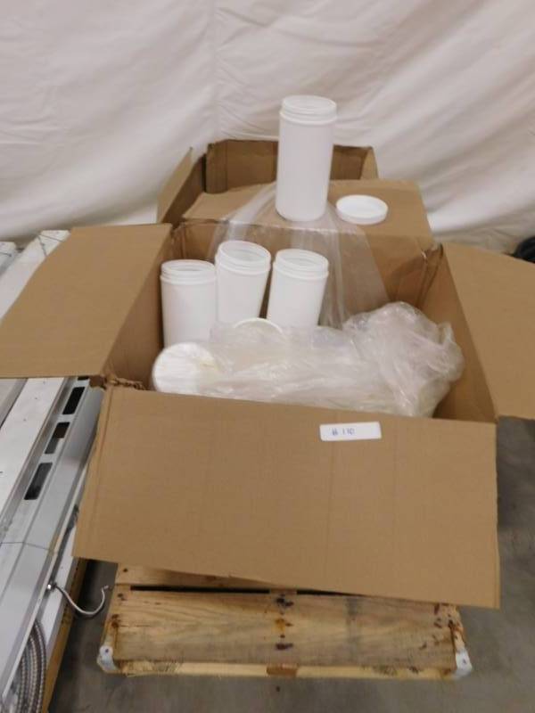 lot 110 image: Box of Plastic Storage Containers with Lids