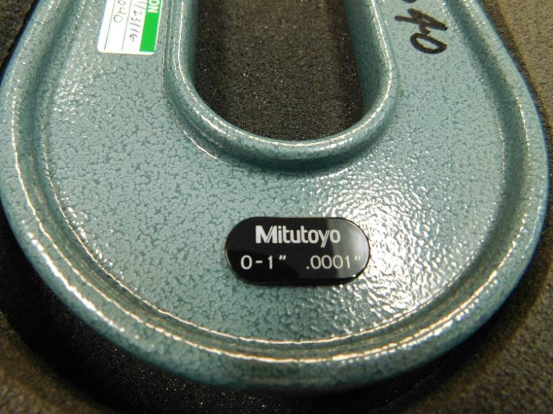 lot 141 image: Mitutoyo Calibrator Instrument