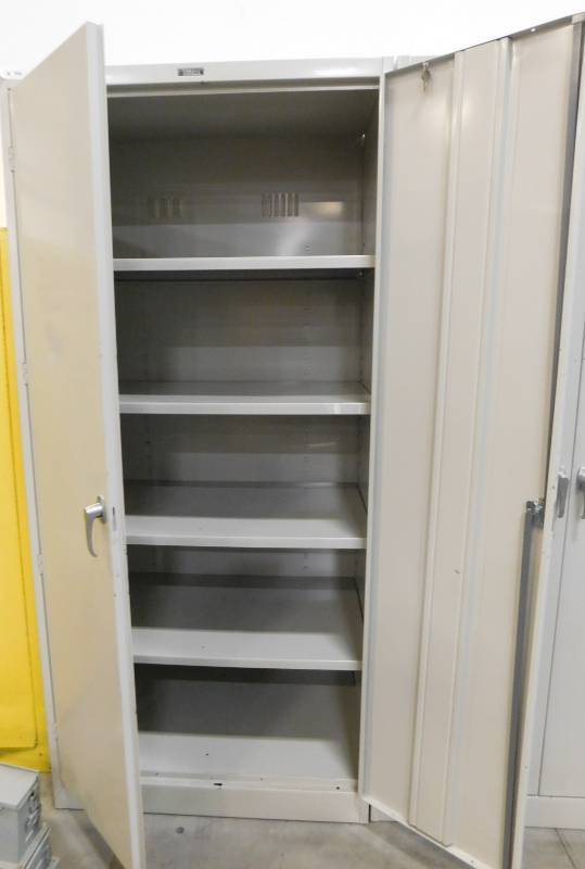 lot 166 image: Tennsco Metal Storage Unit - 36(w) x 78(h) x 24(d)