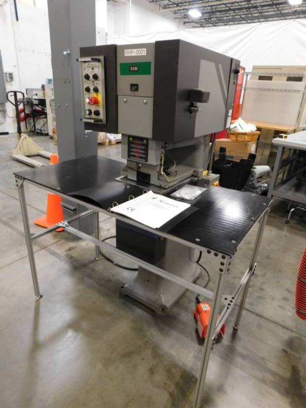 lot 221 image: 2002 Spartanics Model 83CE Automatic Punch Press