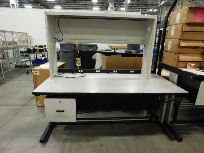 lot 252 image: Work Station - 6(w) x 38(d)