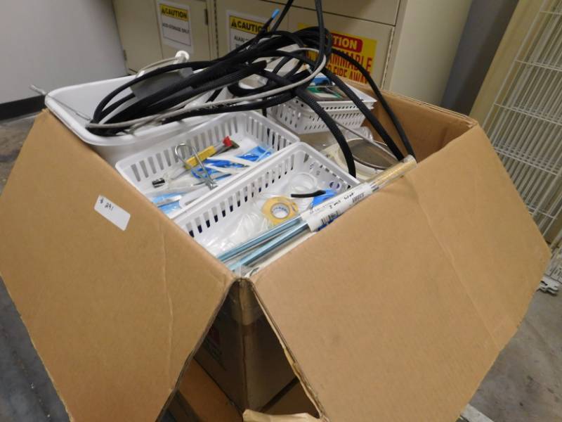 lot 291 image: Box of Misc. Lab Supplies
