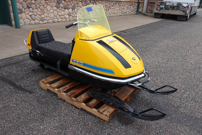 Vintage Snowmobile/Polaris Indy Lite Collection Auction "NO RESERVE" KBID