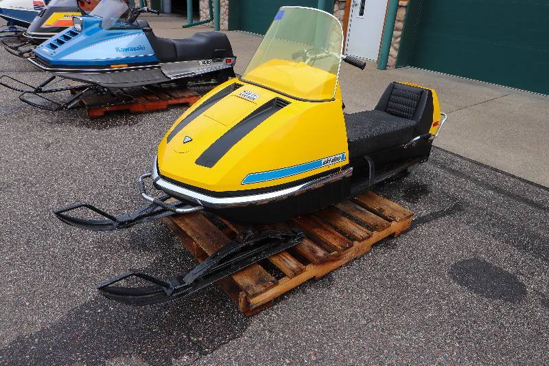 1972 SkiDoo Olympque 399 Snowmobile Vintage Snowmobile/Polaris Indy