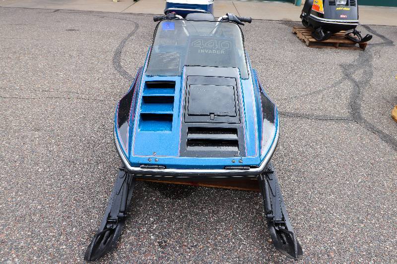 lot 5 image: 1978 Kawasaki Invader 440 Snowmobile