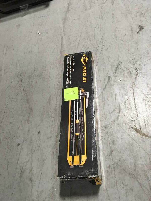 lot 9 image: QEP 21 in. Manual Pro Tile Cutter  USED