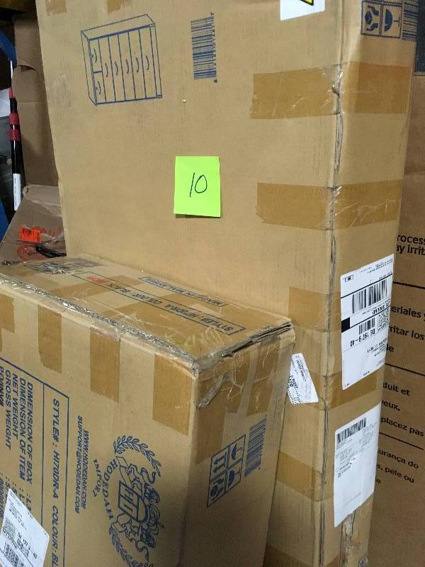 lot 10 image: Hodedah 7 Drawer Jumbo Chest