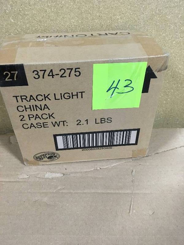 lot 43 image: (2-Pack) Hampton Bay F23 # 374 275 75 Watt PAR30 Halogen Track lighting 
