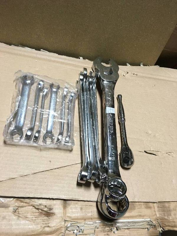 lot 65 image: HUSKY TOOL SET