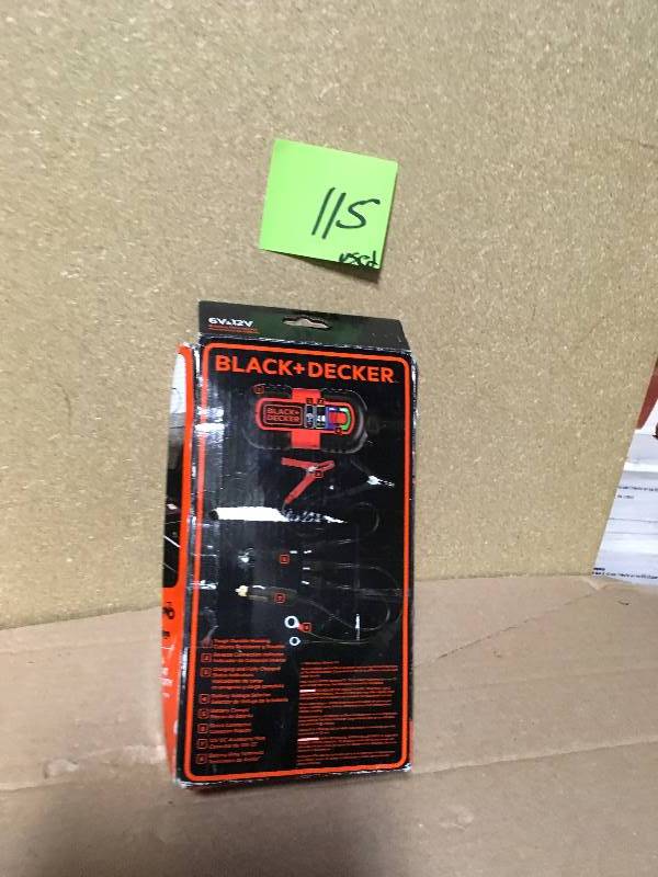 lot 115 image: Black & Decker Vehicle Battery Maintainer and Trickle Charger  USED