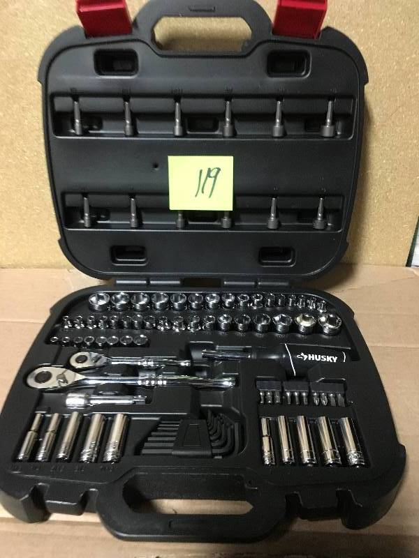 lot 119 image: Husky Mechanics Tool Set (92-Piece)