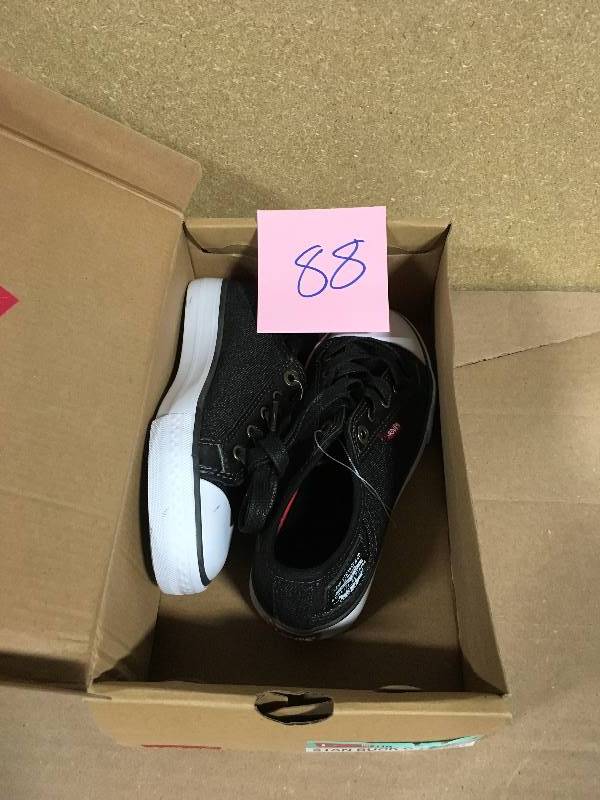 lot 88 image: Boys Levis Stan Buck Black Denim SNEAKERS 1087443 SZ 13