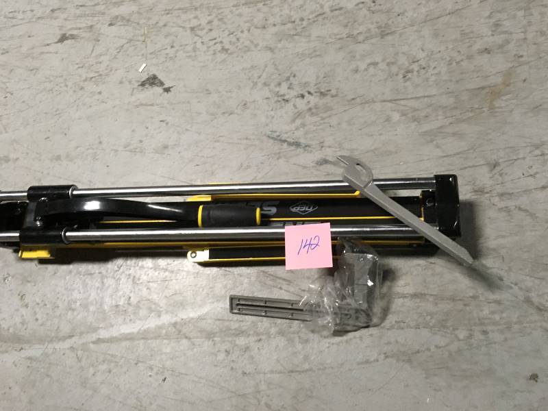 lot 142 image: QEP 24 in. Professional Slimline Tile Cutter
