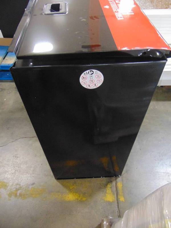 lot 28 image: CRAFTSMAN 26-in W x 44-in H 5-Drawer Ball-Bearing Steel Tool Chest Combo (Black) CMST22653BK