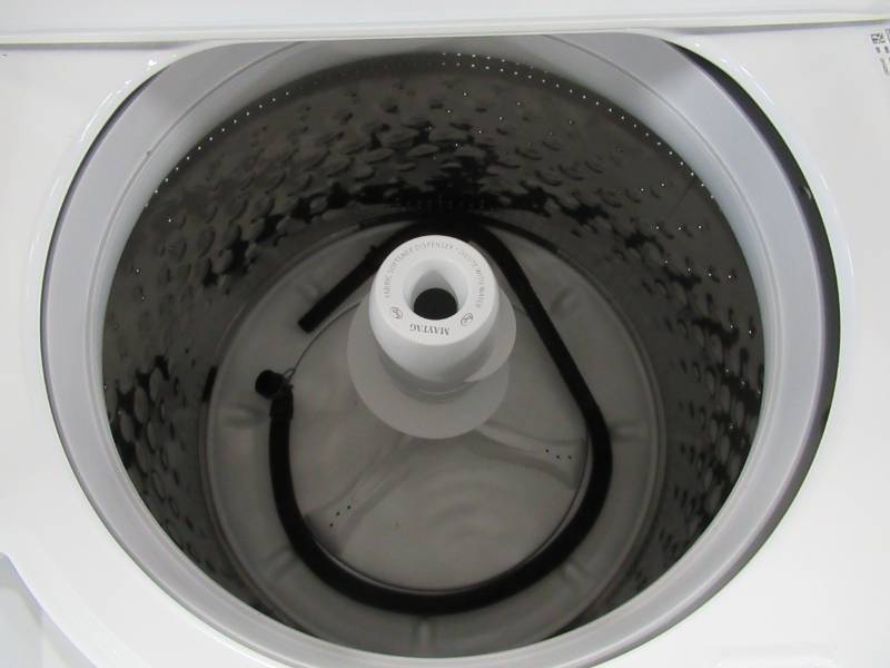 Maytag 4.2-cu ft High-Efficiency Top-Load Washer with Agitator (White ...