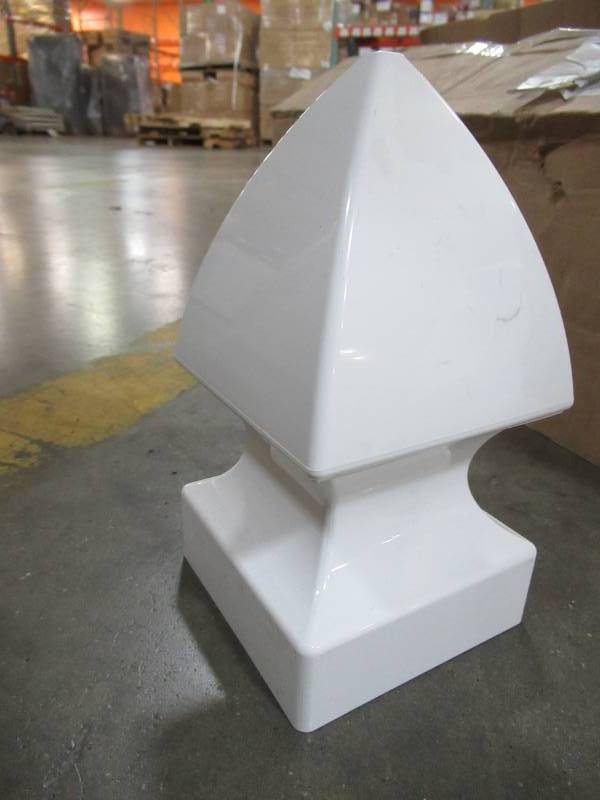 lot 121 image: Case of 12 VerandaFreedom 4 x 4 White Vinyl Gothic Fence Post Caps Model 73010718.