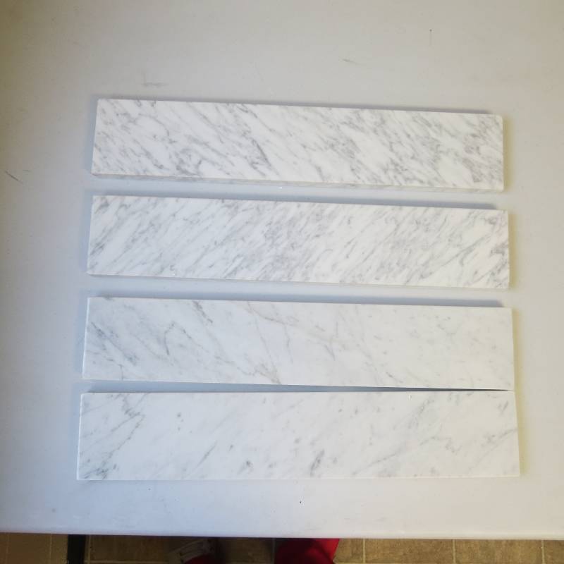 lot 20 image: 4 Count - Home Decorators Collection - 21in Marble Sidesplash in Carrara