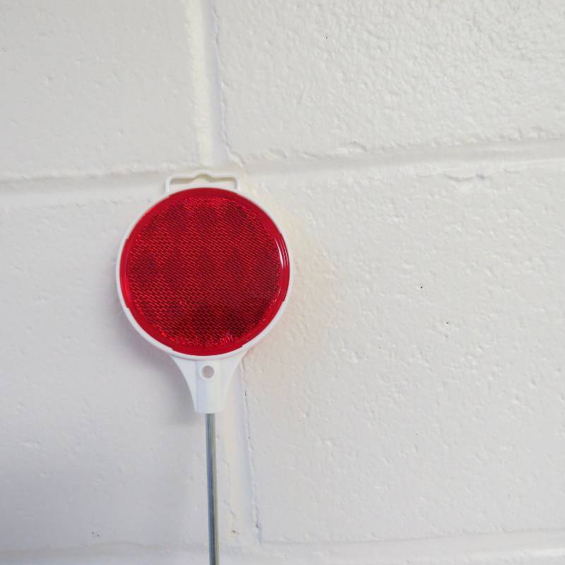 lot 88 image: 36 in. Red Reflective Driveway Marker (24-Pack)