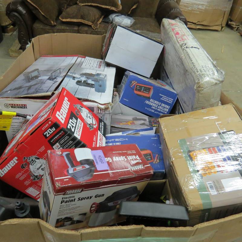 lot 94 image: Pallet of Misc Tools and Such