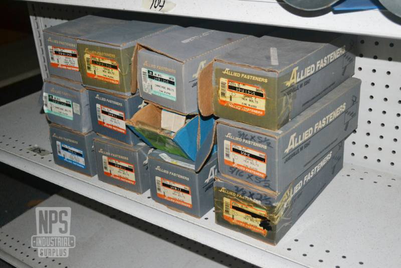 lot 96 image: Contents of Shelf  105  - NEW Boxes of Bolts 14 - 516 - 38