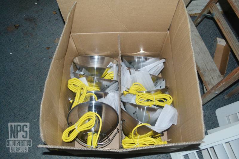 lot 108 image: NEW Case of (10) Pro-Power Brooder Lamps
