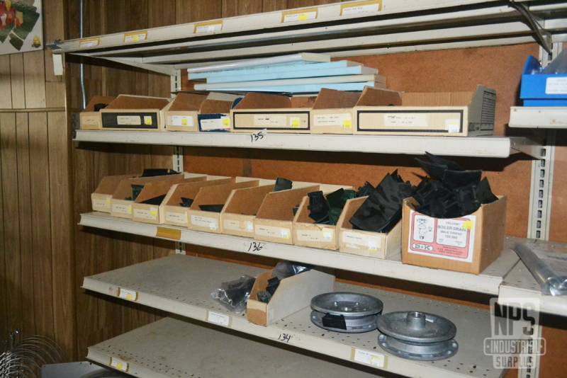 lot 112 image: Contents of Shelf 134,135,136 - NEW Fan Blade Replacement Blades and Other Parts