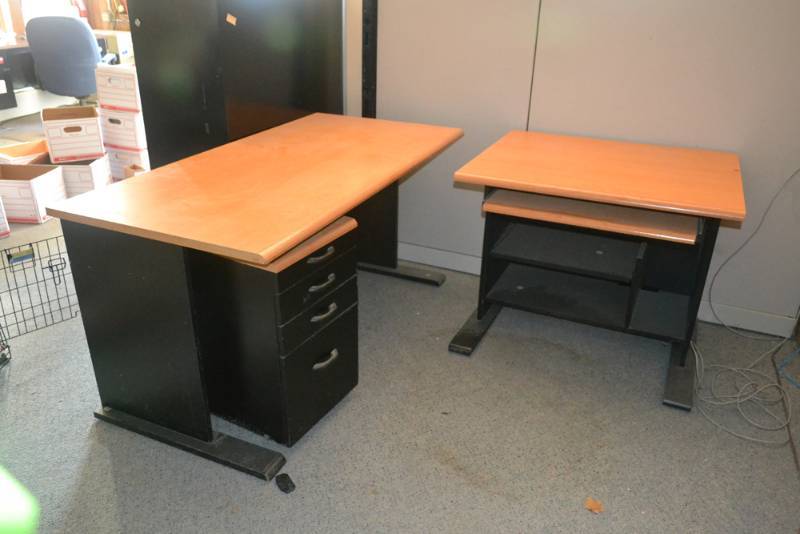 lot 175 image: (2) Office Tables and 4-Drawer Cart