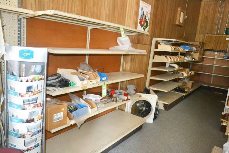 lot 166 image: (3) 4 & (4) 3 Sections of Gondola Store Shelving 24 Total