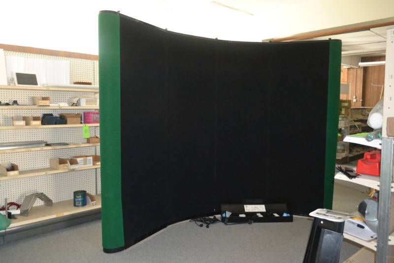 lot 184 image: Skyline Mirage Tradeshow Display, Lights and Accessories